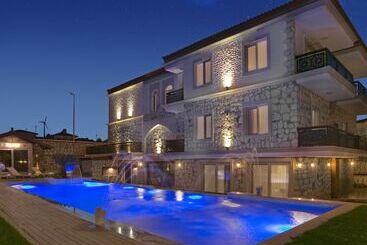 هتل Casa Sevilla Alacati