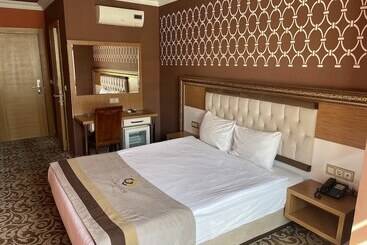 Demosan City Otel