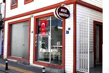 هتل Melis Pansiyon