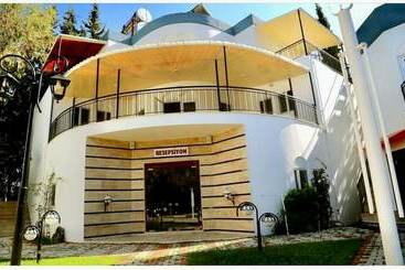 هتل Park Limros