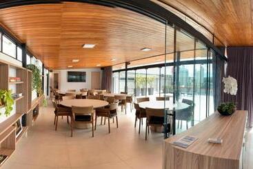 Tri Hotel Smart Criciuma