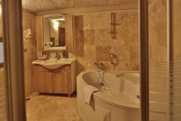 هتل Vezir Cave Suites