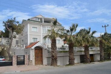 هتل Yedi Yildiz Konak Evi