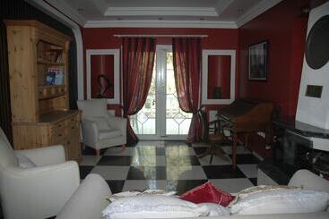 هتل Yedi Yildiz Konak Evi
