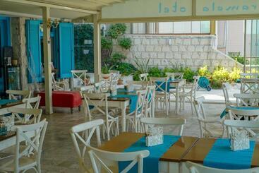 Karamela Otel