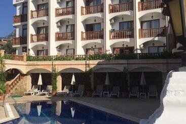 Ates Otel