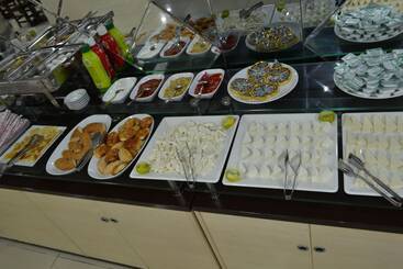 هتل Adana Kucuksaat