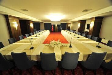 ホテル Grand Cenas