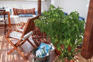 هتل Kalkan Turk Evi