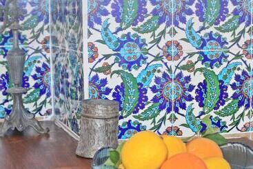 هتل Kalkan Turk Evi