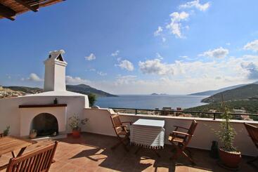 هتل Kalkan Turk Evi