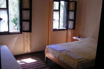 هتل Kalkan Turk Evi