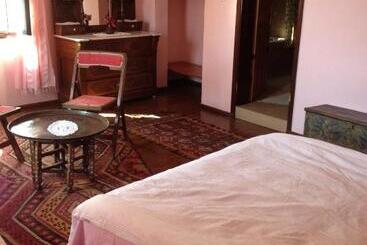هتل Kalkan Turk Evi