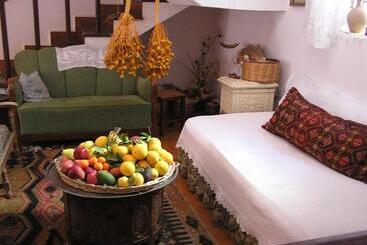 هتل Kalkan Turk Evi
