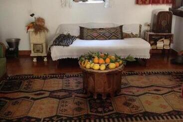 هتل Kalkan Turk Evi