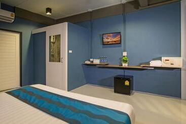 هاستل Amity Poshtel