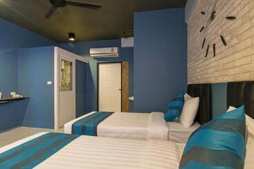 هاستل Amity Poshtel