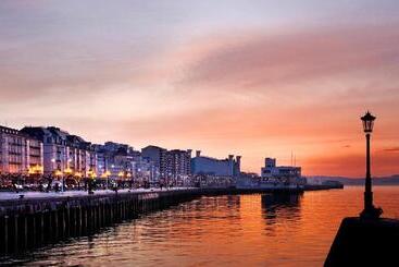 Apartamentos Art Suite Santander
