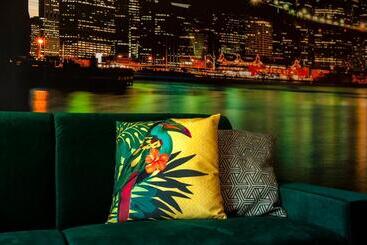 Apartamentos Art Suite Santander