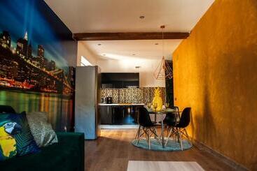 Apartamentos Art Suite Santander