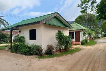 Bangpo Resort