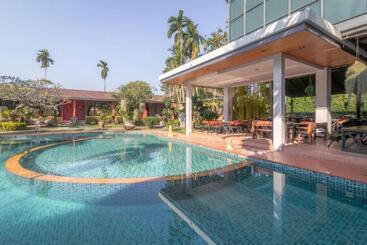 هتل Mai Morn Resort Sha Plus