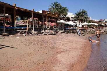 هتل Planet Oasis
