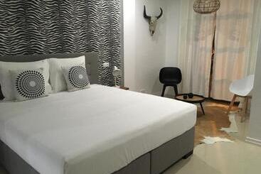 Отель Prassa 3 Boutique