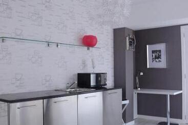 Отель Prassa 3 Boutique