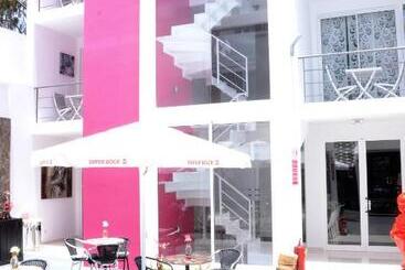 Отель Prassa 3 Boutique