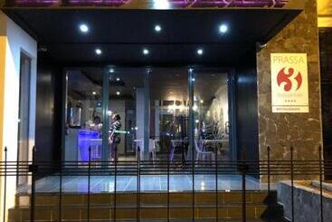 Отель Prassa 3 Boutique