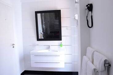 Отель Prassa 3 Boutique