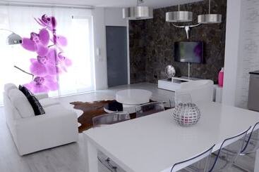 Отель Prassa 3 Boutique