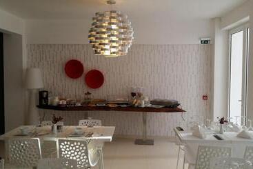 Отель Prassa 3 Boutique