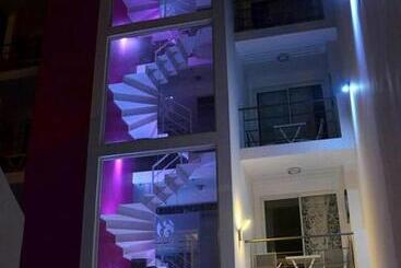 Отель Prassa 3 Boutique