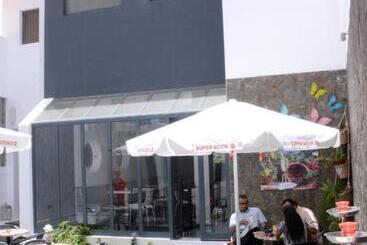 Отель Prassa 3 Boutique