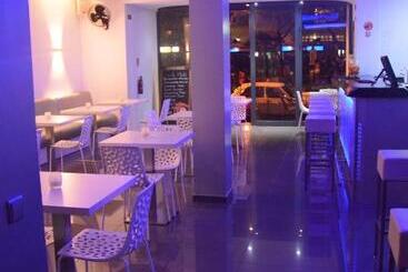 Отель Prassa 3 Boutique