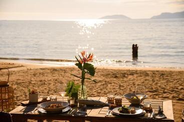 هتل Tw Guaimbe Exclusive Suites