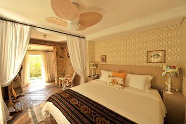 هتل Tw Guaimbe Exclusive Suites