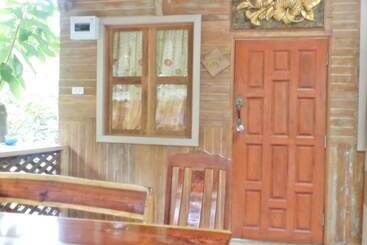 پانسیون Nr Homestay Amphawa