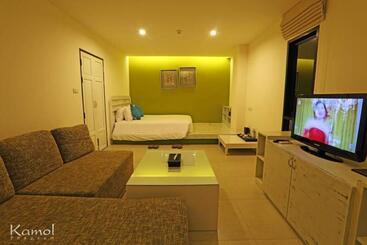 استراحتگاه Amphawa Nanon Hotel & Spa