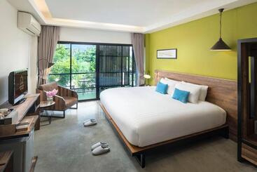 استراحتگاه Amphawa Nanon Hotel & Spa