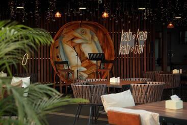 استراحتگاه Amphawa Nanon Hotel & Spa