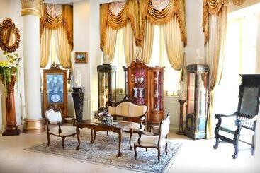 استراحتگاه Chuchaiburi Sri Amphawa