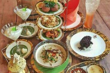 استراحتگاه Chuchaiburi Sri Amphawa