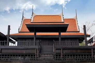 استراحتگاه Chuchaiburi Sri Amphawa