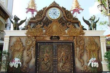 استراحتگاه Chuchaiburi Sri Amphawa