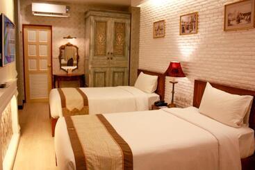 استراحتگاه Chuchaiburi Sri Amphawa