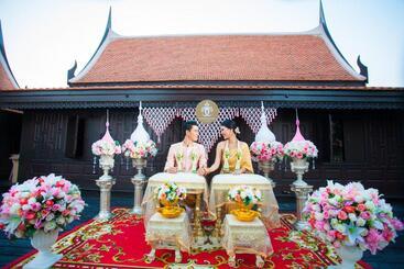 استراحتگاه Chuchaiburi Sri Amphawa