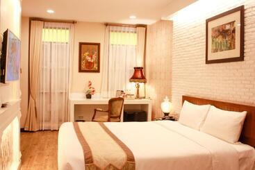 استراحتگاه Chuchaiburi Sri Amphawa
